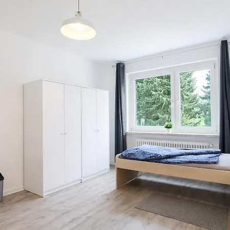Helle 3-zimmer-wohnung Mit Balkon Appartement