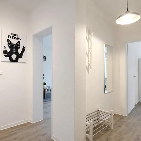Helle 3-zimmer-wohnung Mit Balkon Appartement