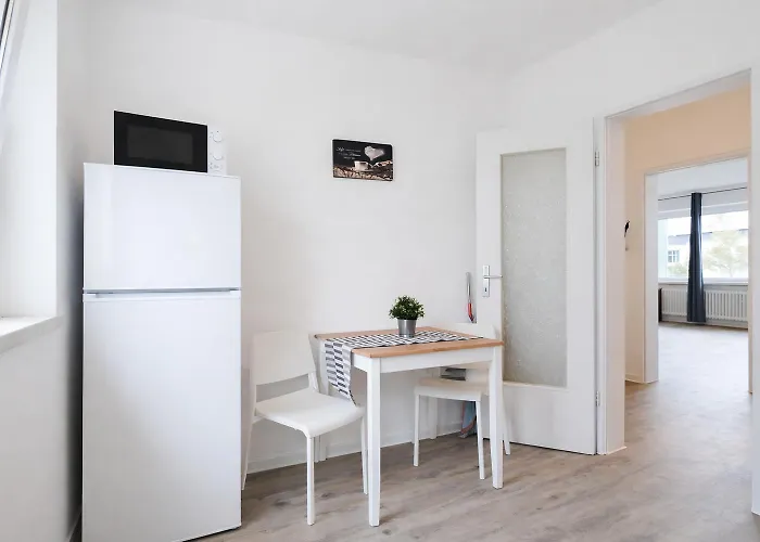 Helle 3-zimmer-wohnung Mit Balkon